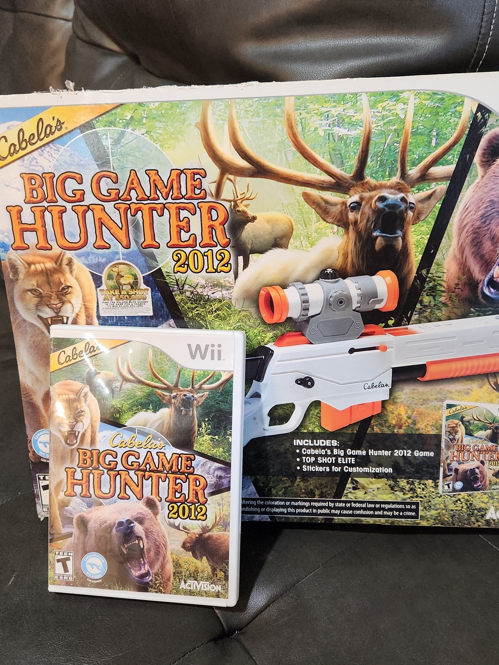 Cabela's Big Game Hunter 2012 Wii Game with Orange & White Gun Controller